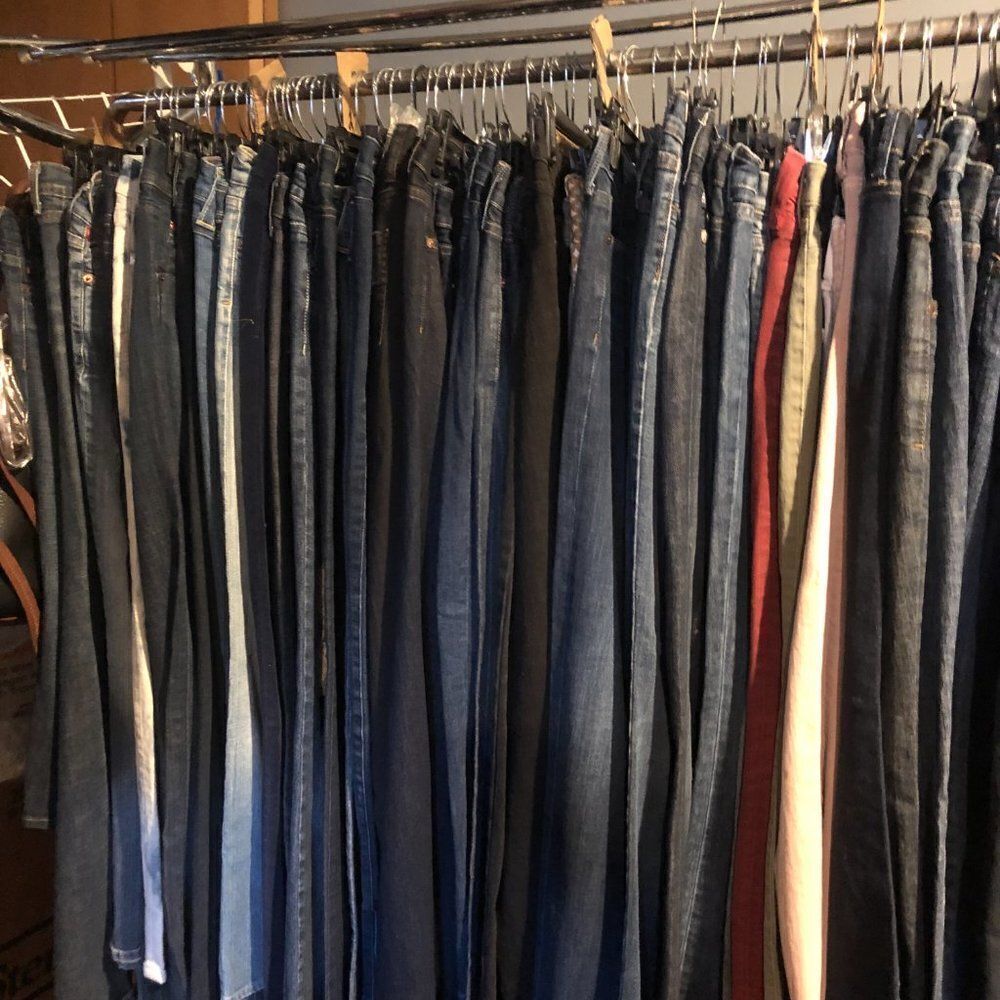 Reseller Lot of 25 Pairs of Designer Women's Denim Jeans -Top Brands Only Resale